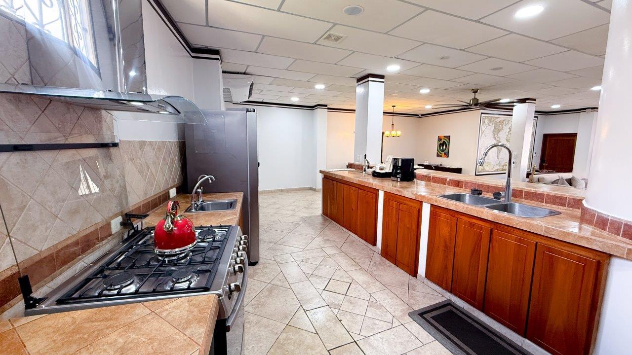 Casa Marina kitchen island and dining