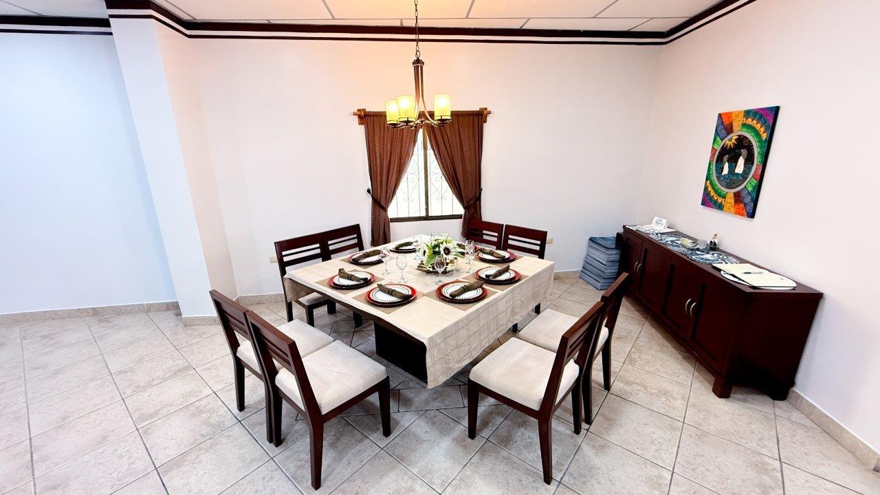 Casa Marina dining room